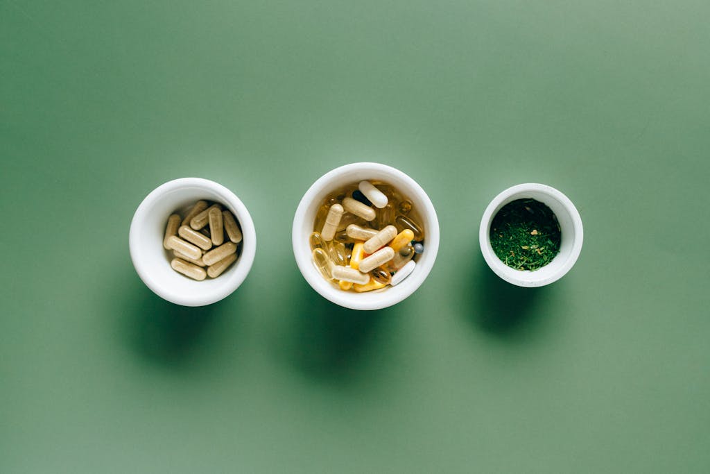 The best nootropic supplements for weight loss. White Ceramic Bowls with Supplements